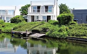 Vakantiewoning direct aan het Veerse Meer